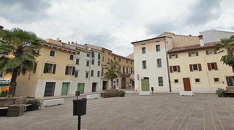 Piazza Mercato dei Grani - Soave